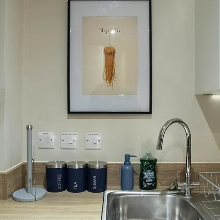 Apartment Modern 1-bed In Heart Of Leeds (West Yorkshire)