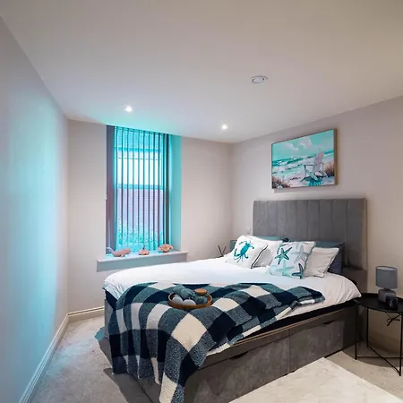 Sleek 1-Bed Apartment In Heart of Leeds Appartement