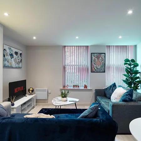 Charming Leeds Stay Sleeps 4 Long & Short Stays Free Wifi *