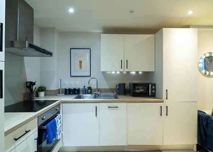 Stylish 1-bed In Heart Of 公寓 *